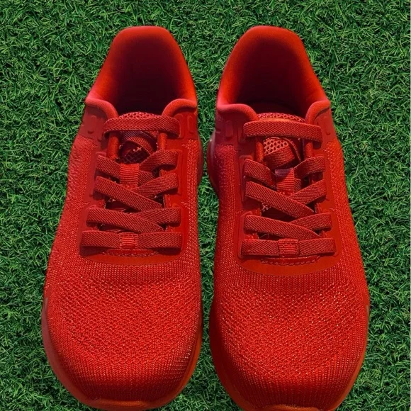 🔥 Avia Red Sneakers Youth Size 3 👟 O2 Air Tech & Memory Foam NWT - Picture 2 of 4